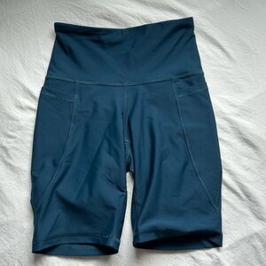 NWOT Old Navy Powersoft Go-Dry Women's High-Waisted Blue Bike Shorts